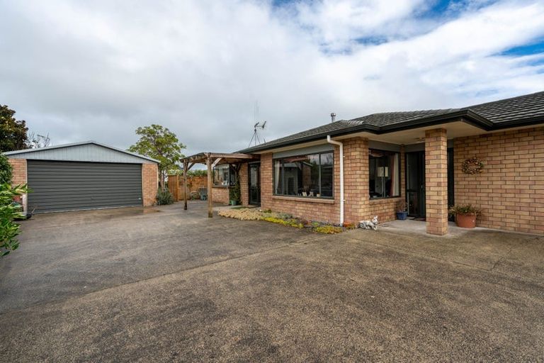 Photo of property in 25 Catalina Drive, Melville, Hamilton, 3206