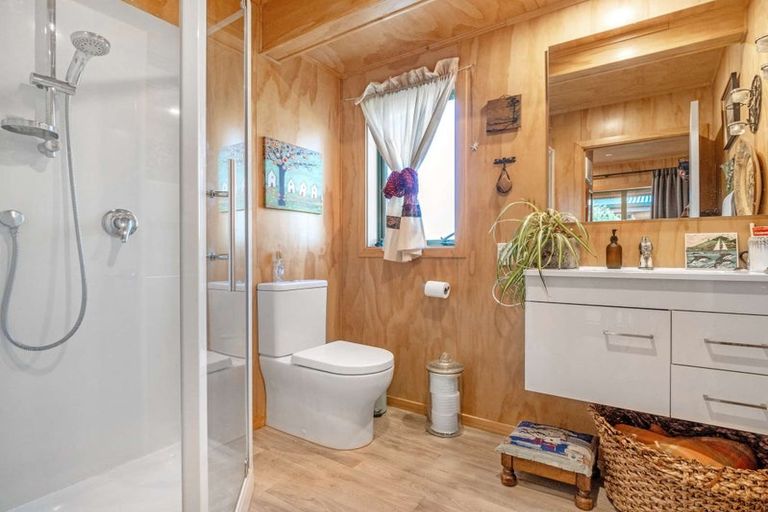 Photo of property in 47 Owhango Road, Owhango, 3990