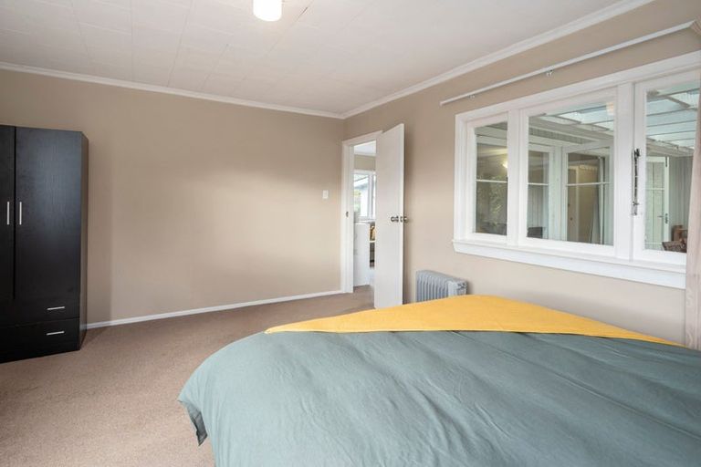 Photo of property in 27 Robinson Avenue, Holdens Bay, Rotorua, 3010
