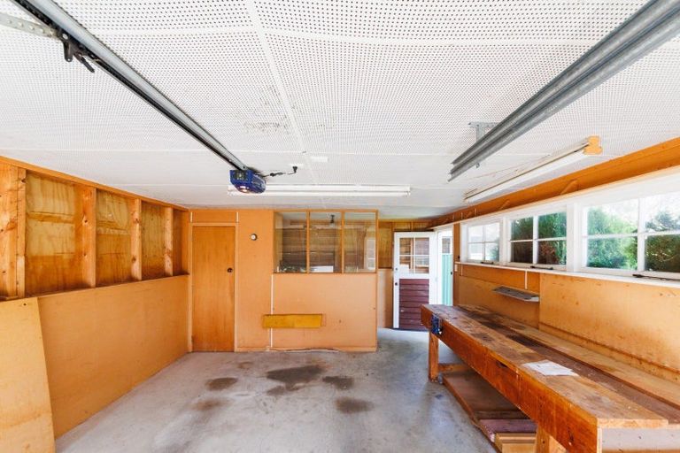 Photo of property in 17 Blenheim Place, Feilding, 4702