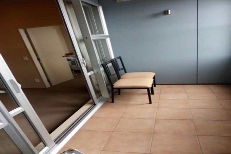 Photo of property in 2/42 Constable Street, Newtown, Wellington, 6021