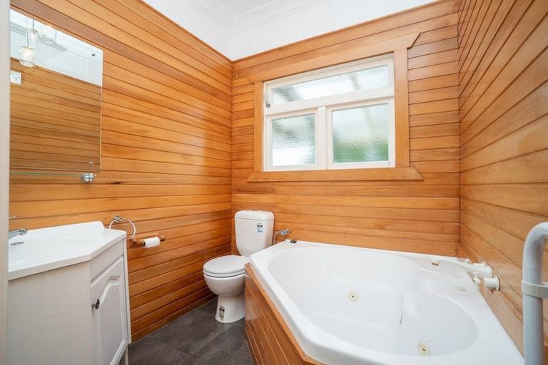 Photo of property in 31 Rata Street, Roslyn, Palmerston North, 4414