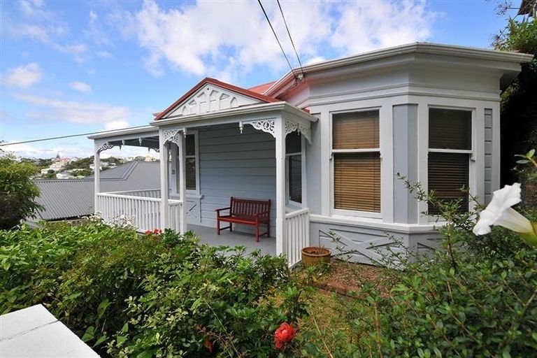 Photo of property in 33 Reuben Avenue, Brooklyn, Wellington, 6021