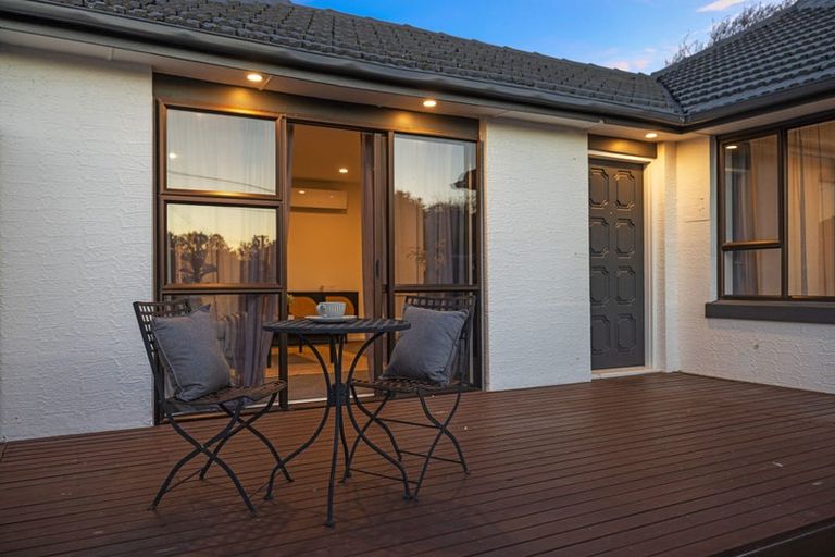 Photo of property in 185 Bowhill Road, New Brighton, Christchurch, 8083