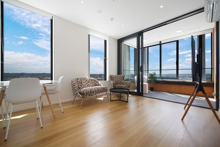 Photo of property in 1 Buscomb Avenue, Henderson, Auckland, 0610