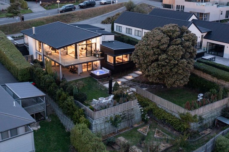 Photo of property in 287 Cannon Hill Crescent, Mount Pleasant, Christchurch, 8081