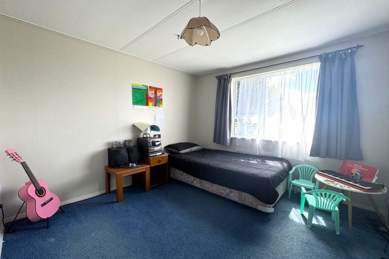Photo of property in 7 Kupe Place, Highbury, Palmerston North, 4412