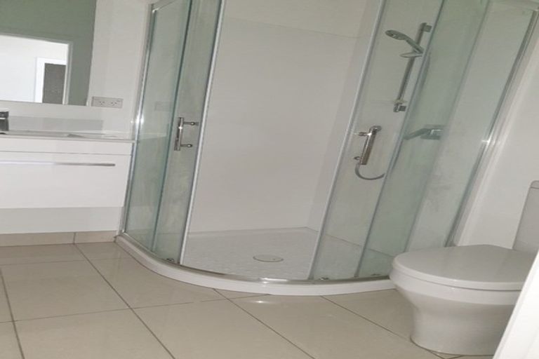 Photo of property in 19u7 Collins Avenue, Tawa, Wellington, 5028