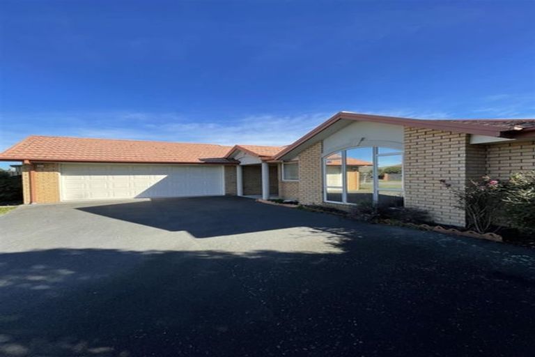 Photo of property in 4 Coppinger Terrace, Aidanfield, Christchurch, 8025