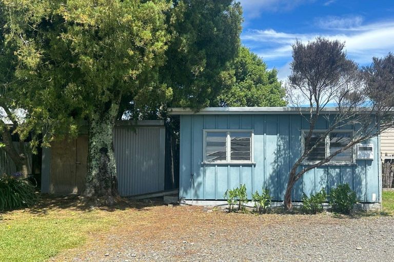 Photo of property in 37 Liverpool Street, Levin, 5510