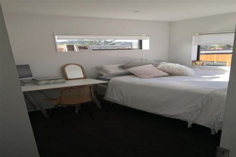 Photo of property in 21c Chippendale Crescent, Birkdale, Auckland, 0626