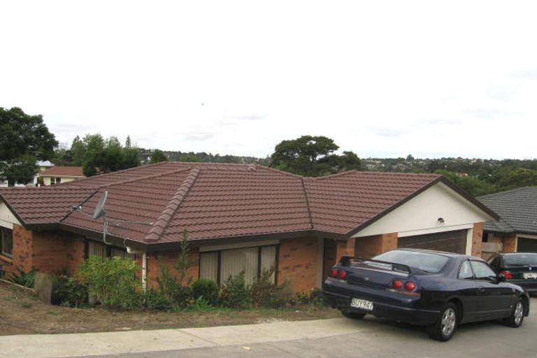 Photo of property in 10 Shah Place, Glen Eden, Auckland, 0602