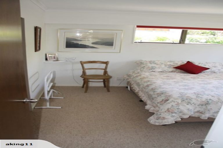 Photo of property in 6a Rewarewa Crescent, Waikanae, 5036