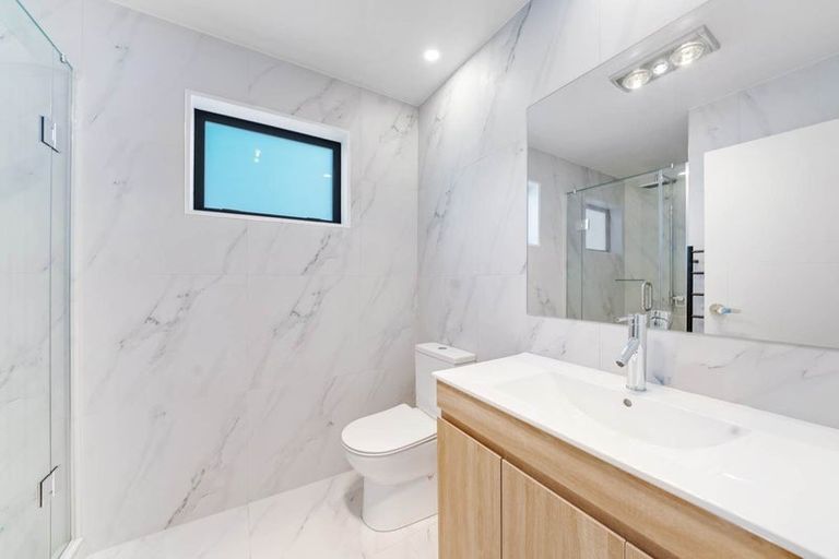 Photo of property in 17a Poruru Close, Papakura, 2110