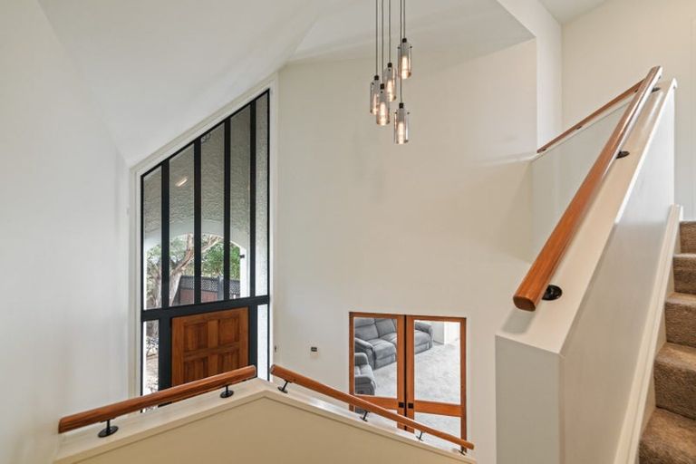 Photo of property in 109 Pacific Drive, Fitzherbert, Palmerston North, 4410