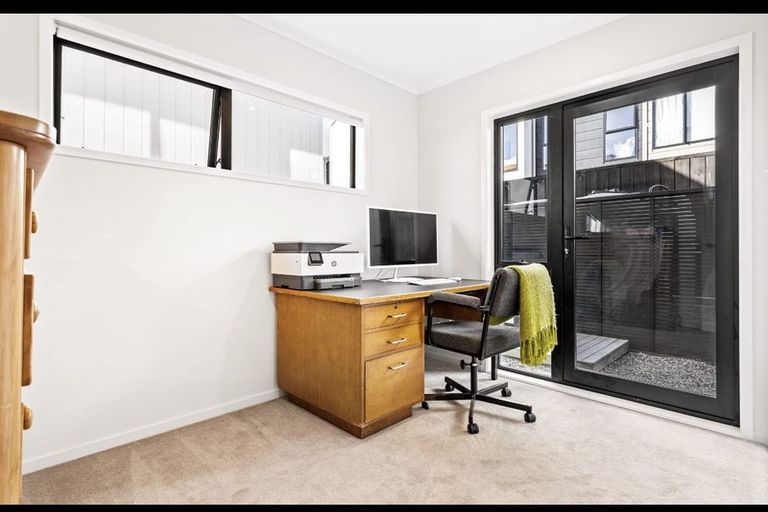 Photo of property in 76 Mapou Road, Hobsonville, Auckland, 0616