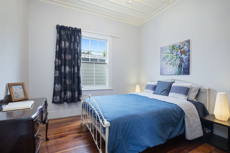 Photo of property in 4 Mellsop Avenue, Waiuku, 2123