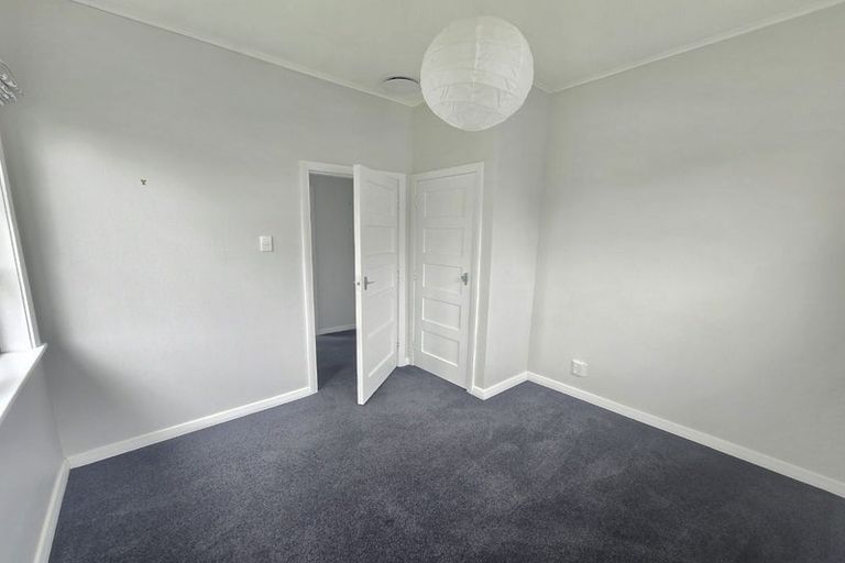 Photo of property in 10 Purser Grove, Fairfield, Lower Hutt, 5011