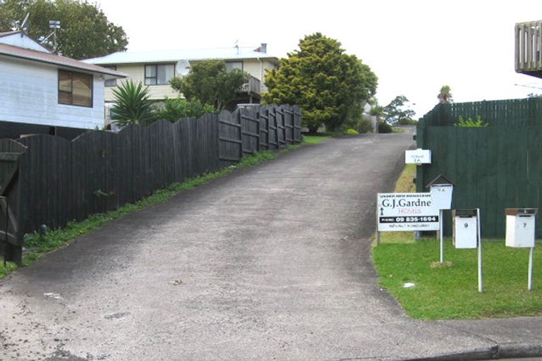 Photo of property in 11 Rapaki Place, Te Atatu Peninsula, Auckland, 0610
