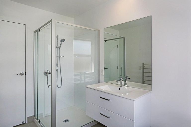 Photo of property in 16 Olivia Road, Pukekohe, 2120