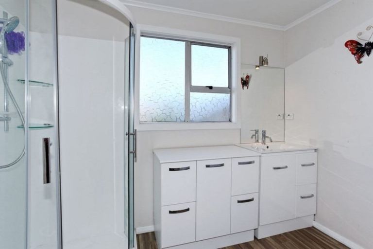 Photo of property in 34 Oakhampton Street, Hornby, Christchurch, 8042