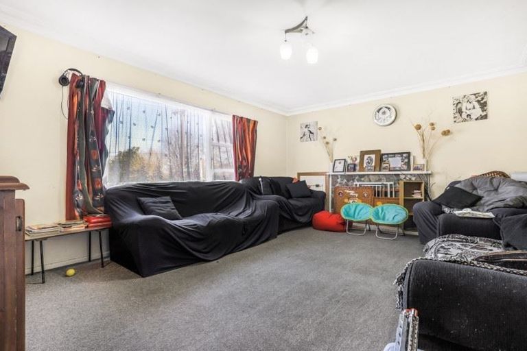 Photo of property in 44 Raglan Street, Mangere East, Auckland, 2024