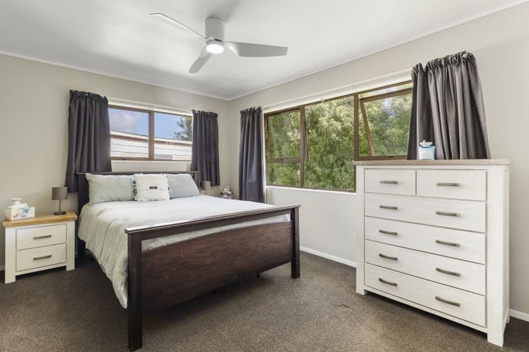 Photo of property in 46 Sandspit Road, Waiuku, 2123