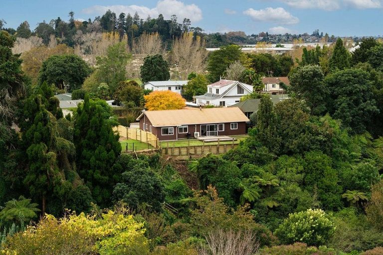Photo of property in 122b Oropi Road, Greerton, Tauranga, 3112