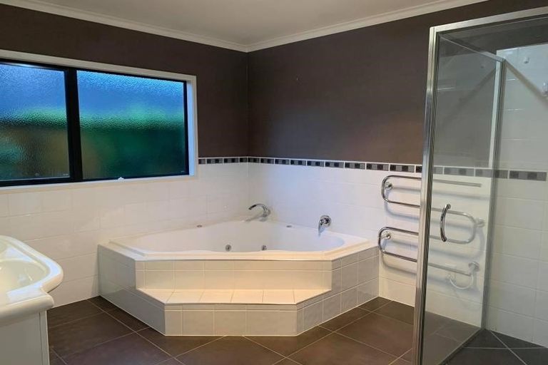 Photo of property in 45 The Esplanade, Huntington, Hamilton, 3210