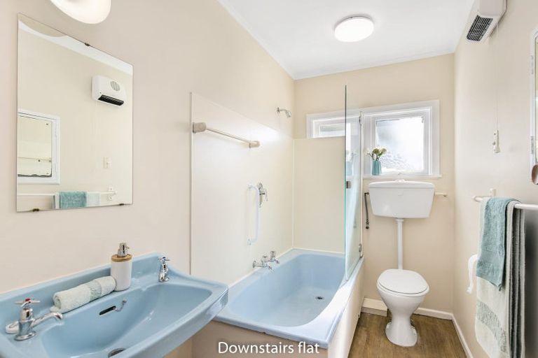 Photo of property in 72 Dominion Park Street, Johnsonville, Wellington, 6037