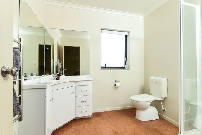 Photo of property in 6 Milbrook Place, Chartwell, Hamilton, 3210