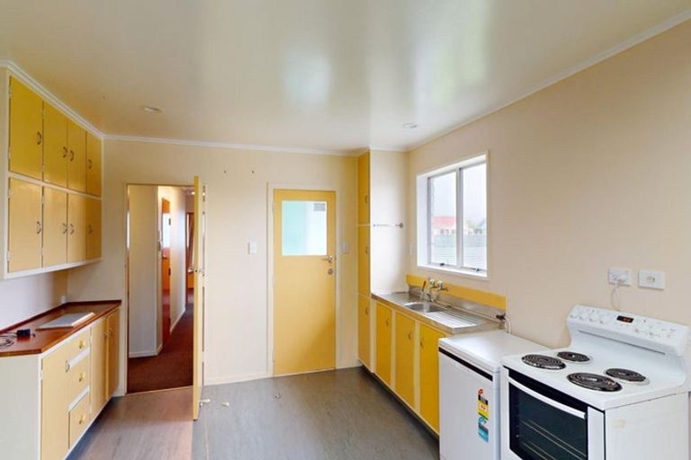 Photo of property in 82 Stillwater Place, Westbrook, Palmerston North, 4412
