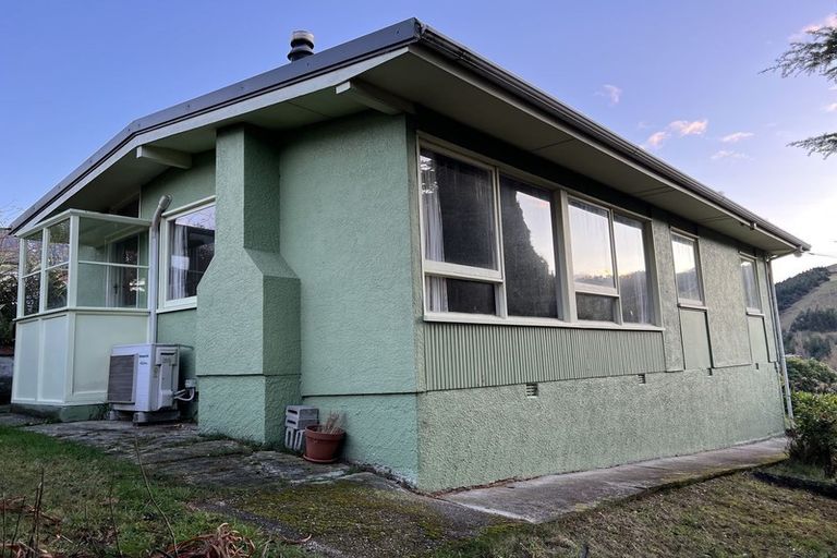 Photo of property in 35 Bryant Street, Bradford, Dunedin, 9011