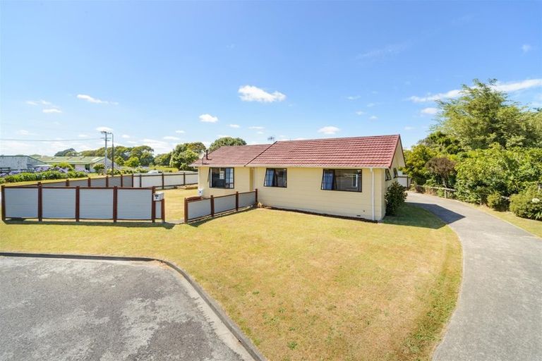 Photo of property in 2 Walton Street, Bulls, 4818