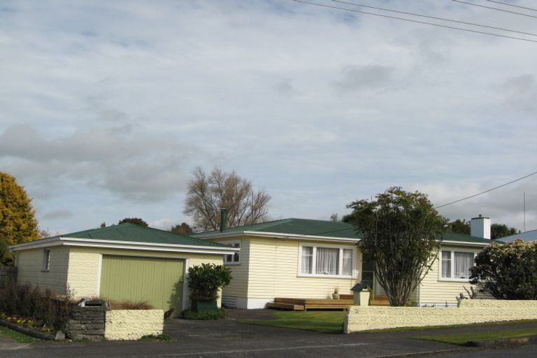 Photo of property in 5 Page Street, Stratford, 4332