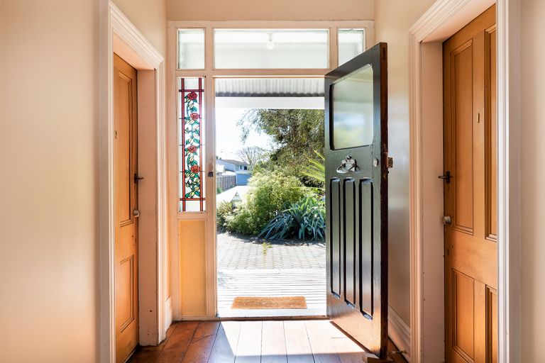 Photo of property in 30 Somerset Crescent, Spreydon, Christchurch, 8024