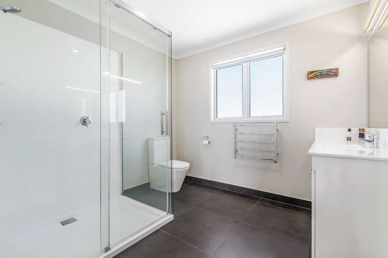 Photo of property in 16 Midgard Road, Coopers Beach, 0420