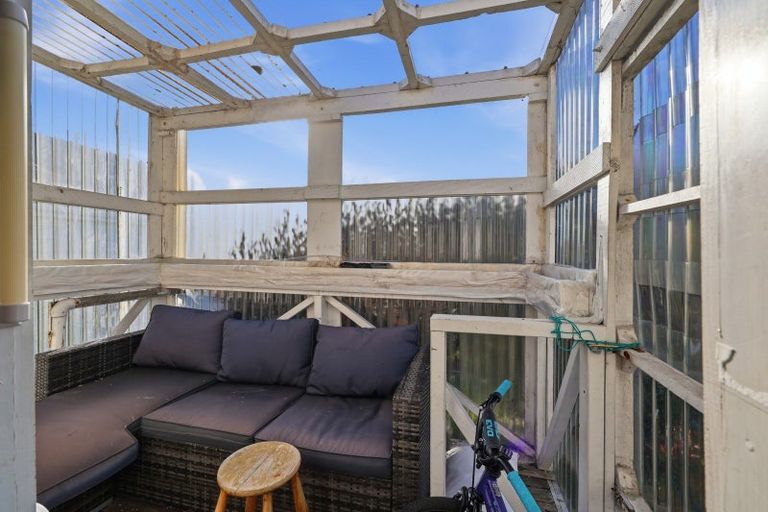 Photo of property in 398 South Road, Caversham, Dunedin, 9012