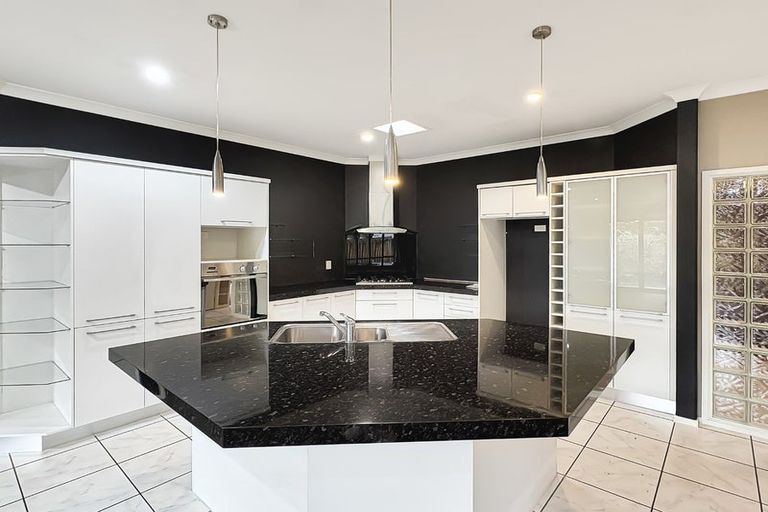 Photo of property in 45 The Esplanade, Huntington, Hamilton, 3210