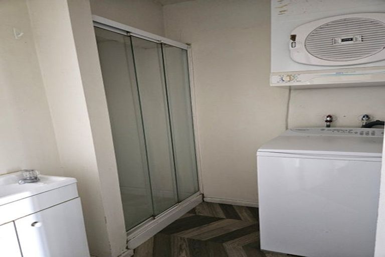 Photo of property in 5u4 Hopper Street, Mount Cook, Wellington, 6011