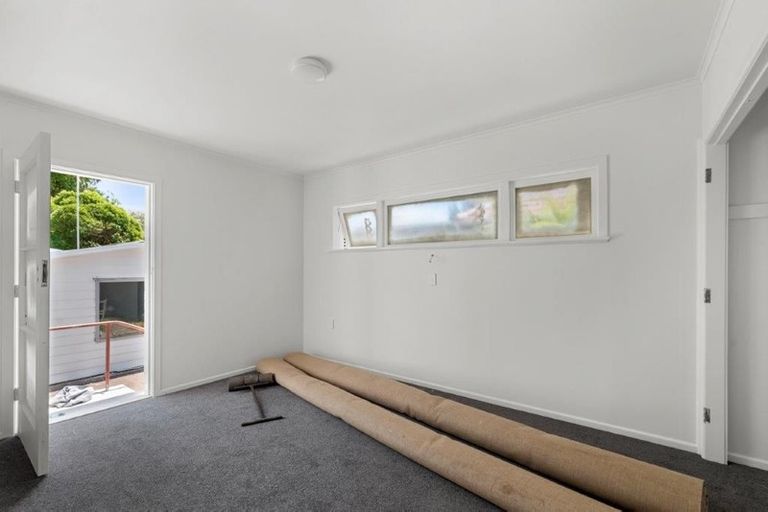 Photo of property in 118 Koutu Road, Kawaha Point, Rotorua, 3010