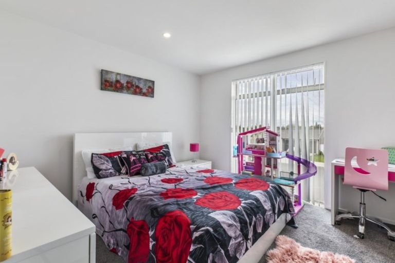 Photo of property in 26 Rere Close, Takanini, 2112