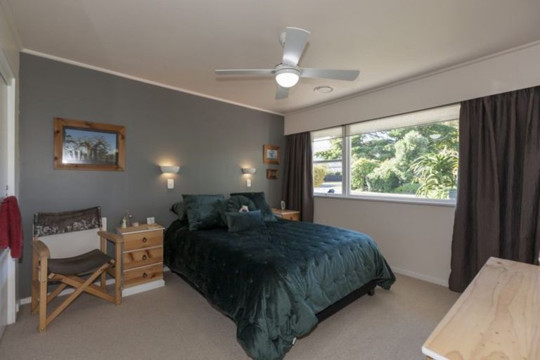 Photo of property in 2a Leybourne Avenue, Waikanae, 5036