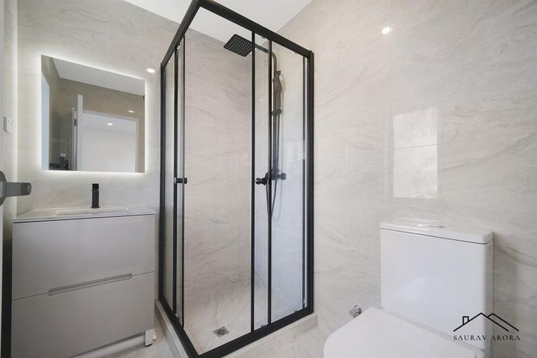 Photo of property in 24c Grande Vue Road, Papatoetoe, Auckland, 2025
