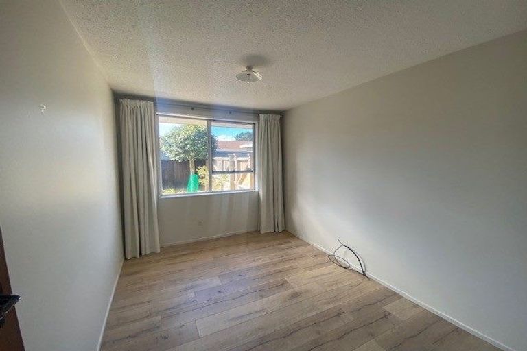 Photo of property in 83b Cottonwood Street, Parklands, Christchurch, 8083