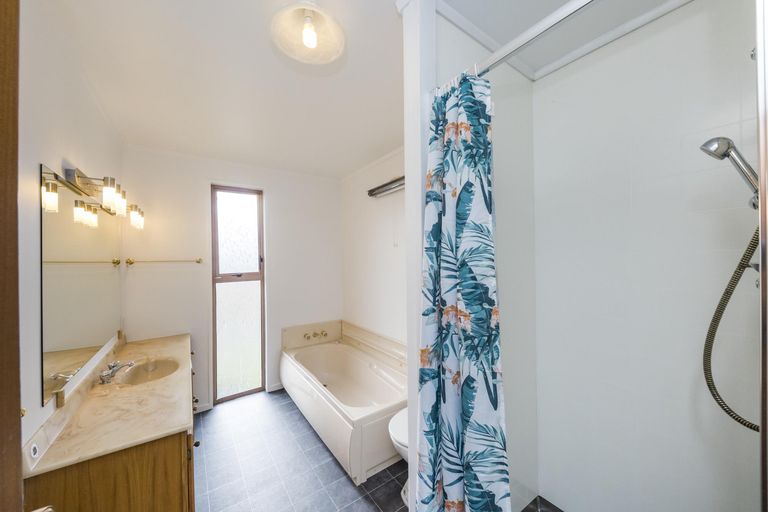Photo of property in 85 Long Melford Road, Awapuni, Palmerston North, 4412