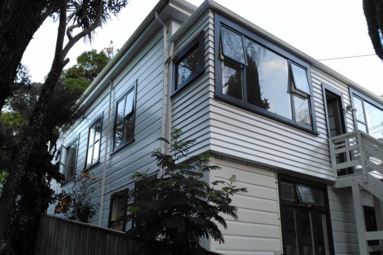 Photo of property in 61 Rolleston Street, Mount Cook, Wellington, 6021