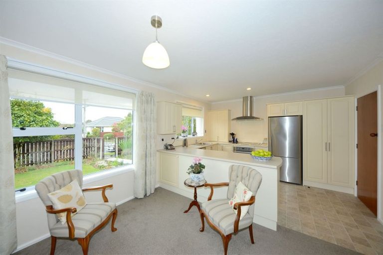 Photo of property in 33 Tintern Avenue, Avonhead, Christchurch, 8042