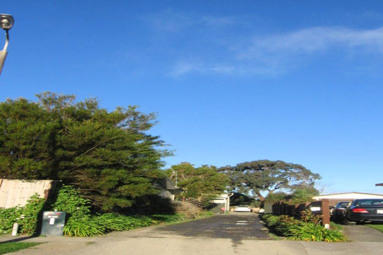 Photo of property in 32a Dunk Place, Milson, Palmerston North, 4414