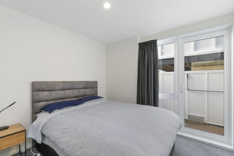 Photo of property in Pirie Street Townhouses, 17/35u Pirie Street, Mount Victoria, Wellington, 6011